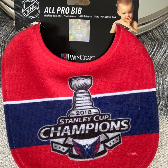 Stanley Cup Capital’s Champions 2018 Baby Bib - Picture 2 of 3